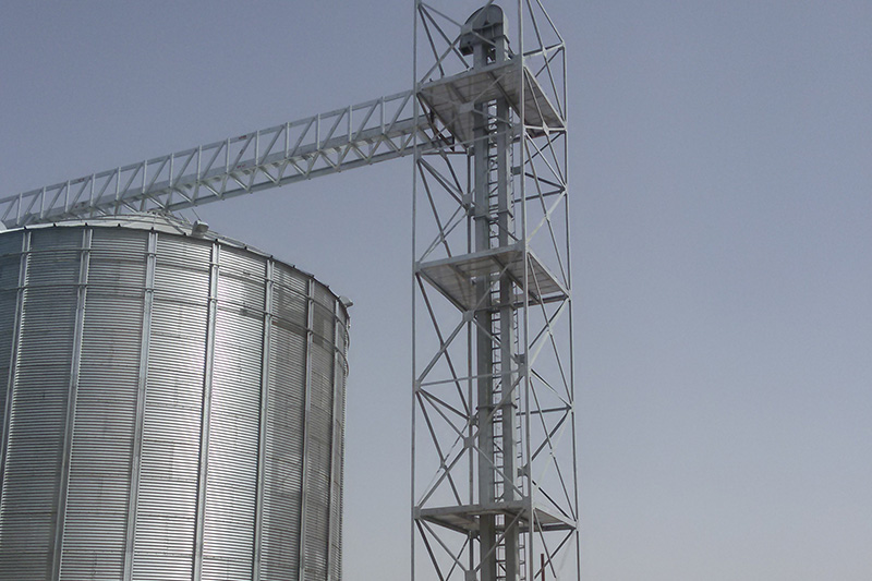 Bucket elevator