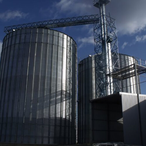 Flat bottom silos